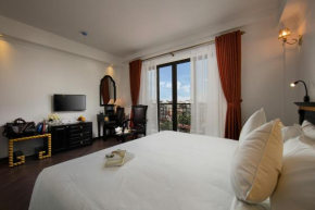 Отель The Noble Swan Hotel & Spa  Ханой
